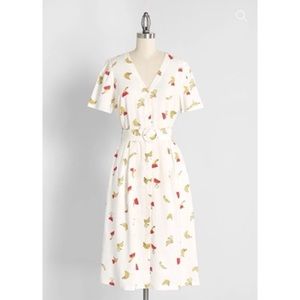 ModCloth Fruit Dress Size 12 matching belt with sleeves